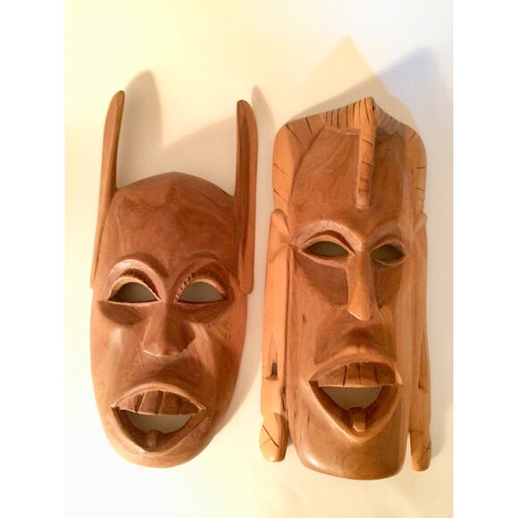 Pair of Hand Carved African Tribal Masks – Unique Wall Art, Africa Ceremonial - Picture 10 of 10